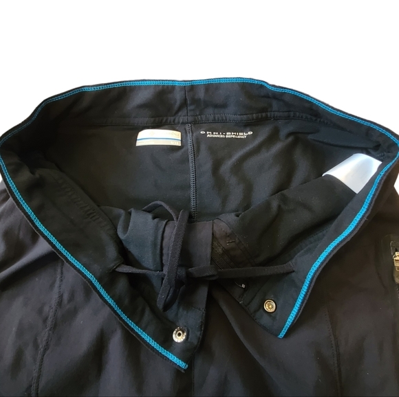 Columbia Skort with front tie and zipper size 6 black - Picture 8 of 9